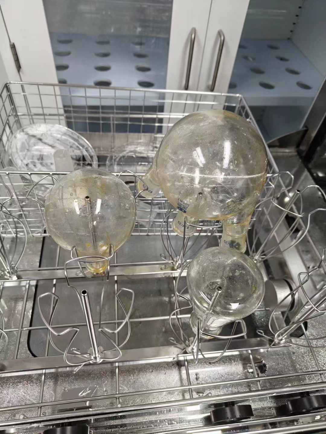 实验室器皿洗瓶机在海森药物研究院实验室的成功应用案例